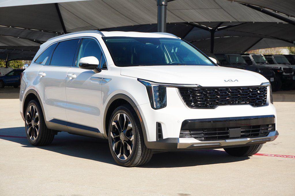 used 2025 Kia Sorento car, priced at $33,999