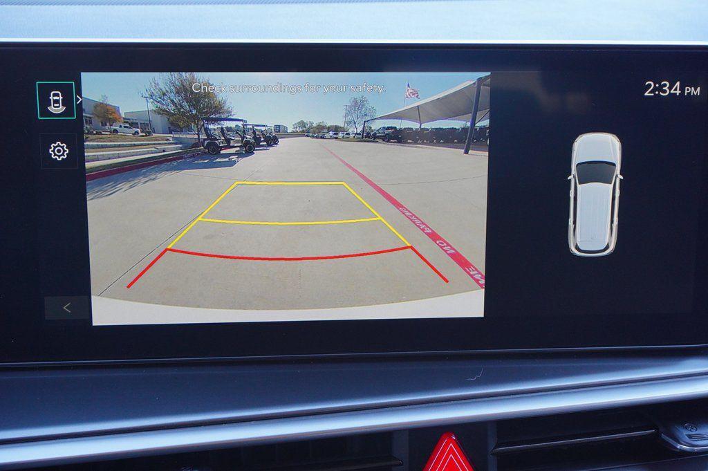 used 2025 Kia Sorento car, priced at $33,999