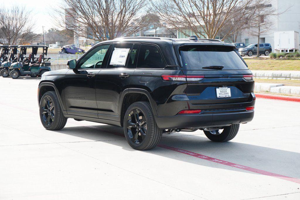 new 2025 Jeep Grand Cherokee car, priced at $47,354