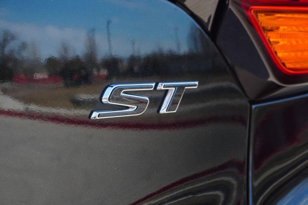 used 2022 Buick Encore GX car, priced at $18,499