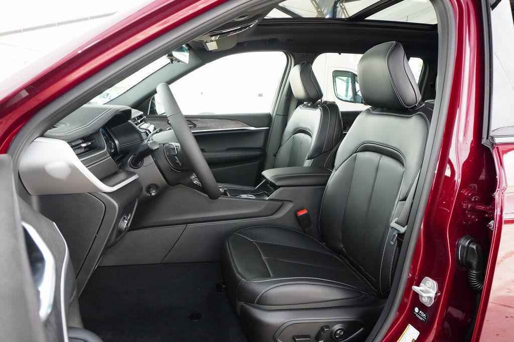 new 2025 Jeep Grand Cherokee L car, priced at $49,790