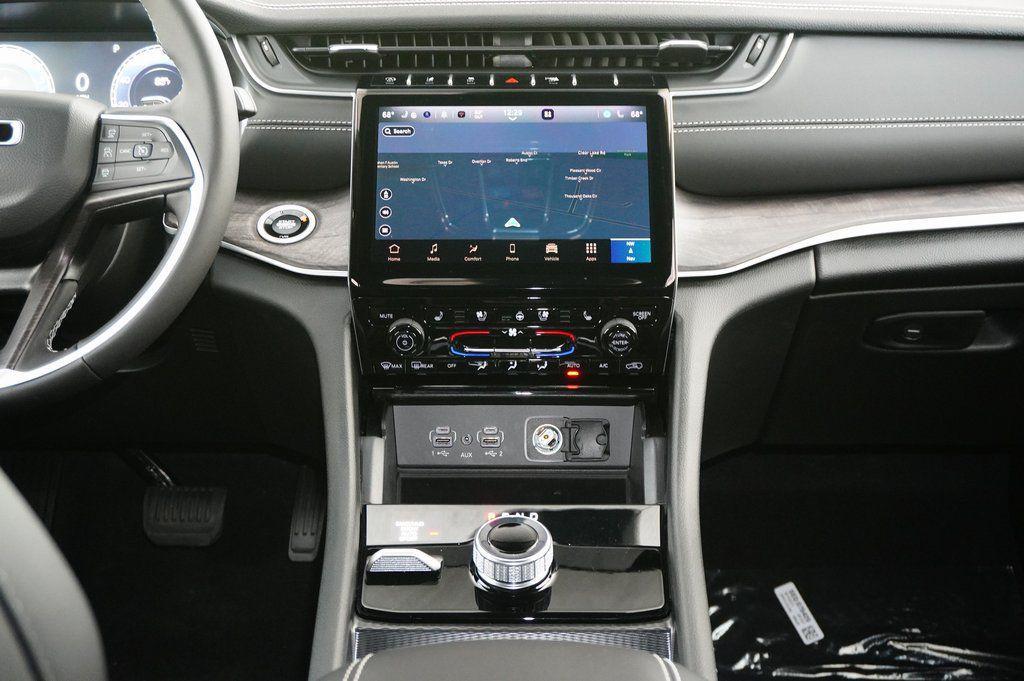 new 2025 Jeep Grand Cherokee L car, priced at $49,790