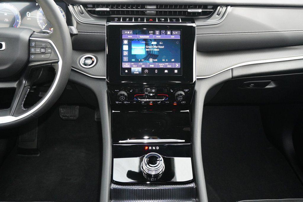 new 2025 Jeep Grand Cherokee L car, priced at $44,626