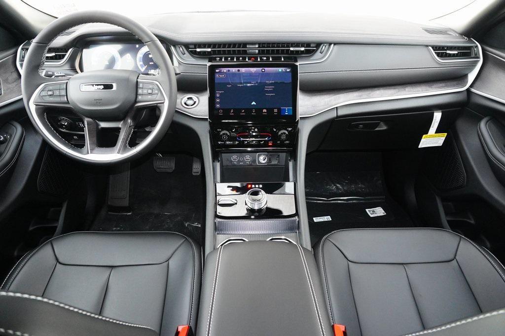 new 2025 Jeep Grand Cherokee L car, priced at $52,473