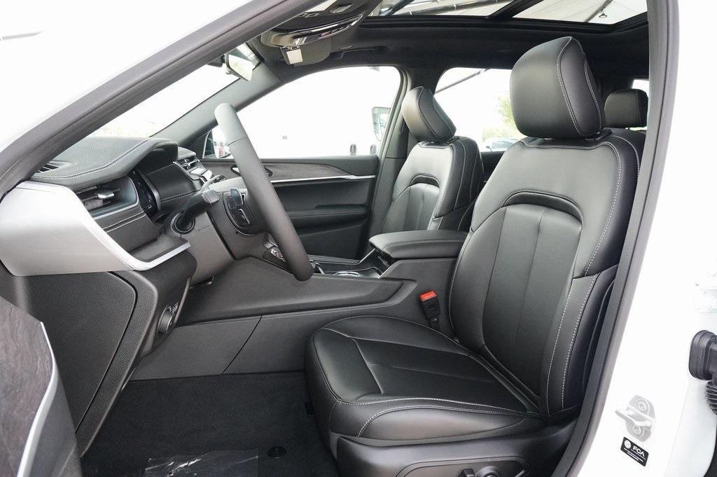 new 2025 Jeep Grand Cherokee L car, priced at $52,473