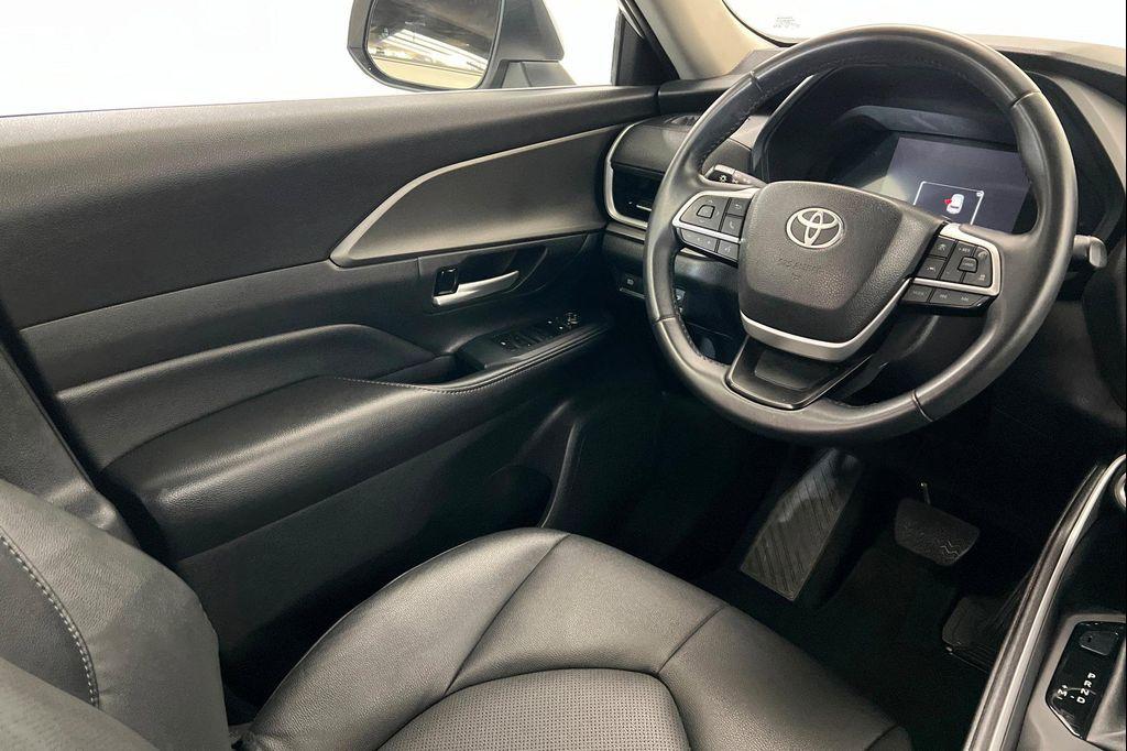 used 2025 Toyota Grand Highlander car, priced at $50,182