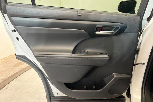 used 2025 Toyota Highlander car, priced at $47,714