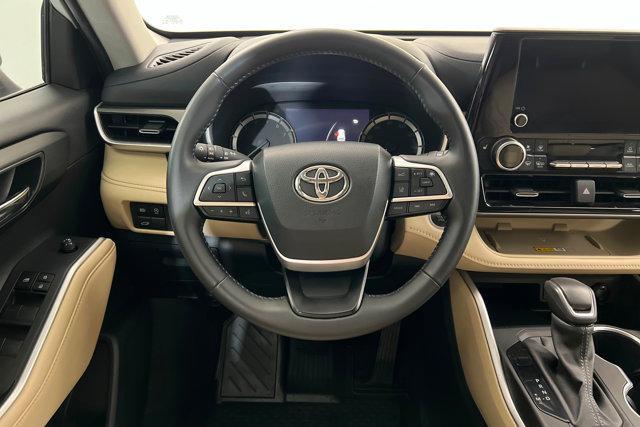 used 2024 Toyota Highlander car, priced at $43,992