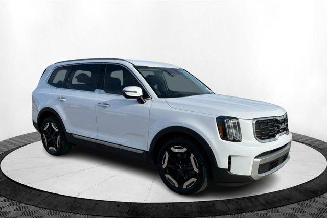 used 2023 Kia Telluride car, priced at $33,051