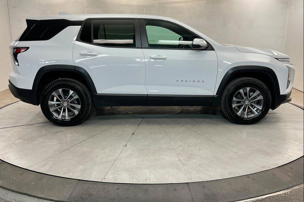 used 2026 Chevrolet Equinox car, priced at $33,281