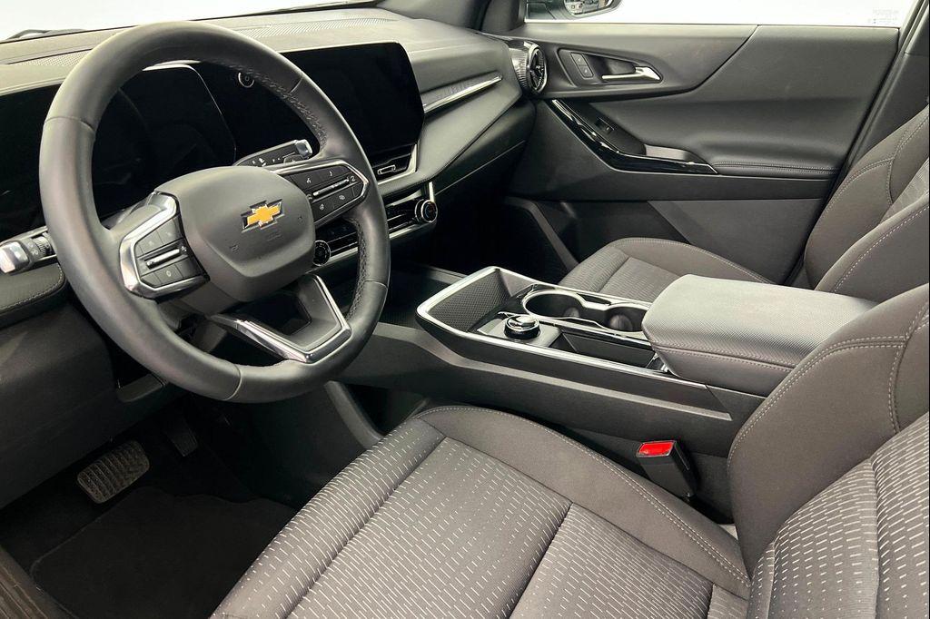 used 2026 Chevrolet Equinox car, priced at $33,281