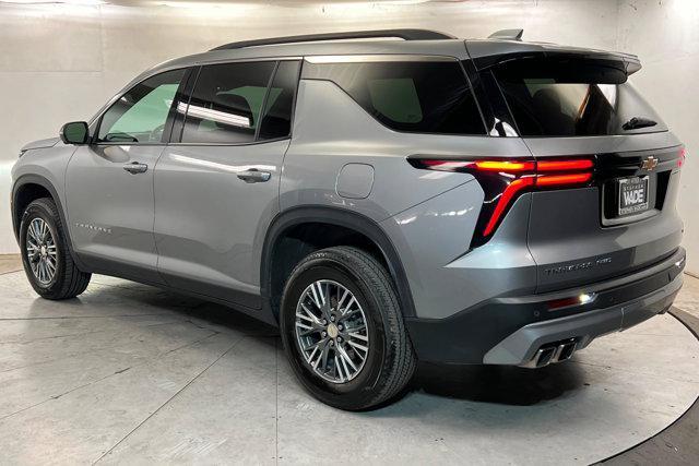 used 2024 Chevrolet Traverse car, priced at $35,042