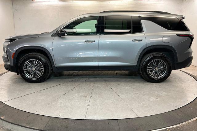 used 2024 Chevrolet Traverse car, priced at $35,042