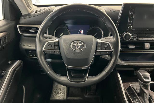 used 2020 Toyota Highlander car, priced at $28,752