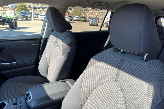 used 2024 Toyota Highlander car, priced at $32,843