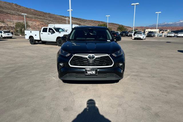 used 2024 Toyota Highlander car, priced at $32,843