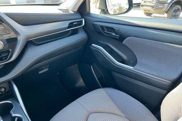 used 2024 Toyota Highlander car, priced at $32,843