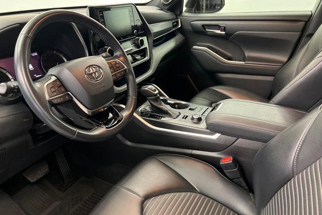 used 2021 Toyota Highlander car, priced at $37,138