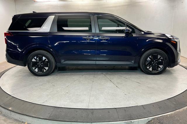 used 2025 Kia Carnival Hybrid car, priced at $39,174