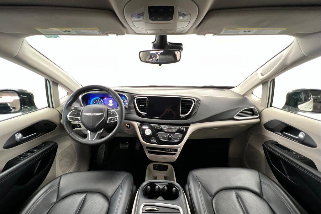used 2024 Chrysler Pacifica car, priced at $29,991