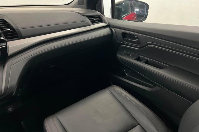 used 2025 Honda Odyssey car, priced at $39,339