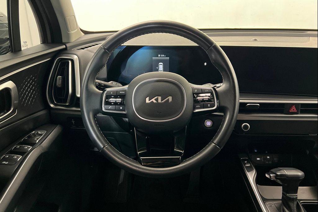 used 2024 Kia Sorento car, priced at $32,123