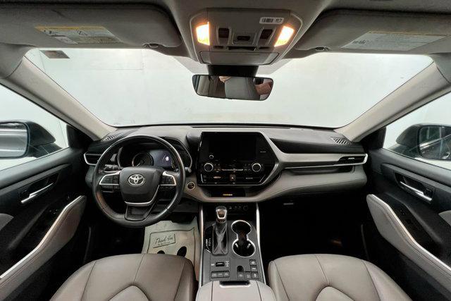 used 2024 Toyota Highlander car, priced at $42,675