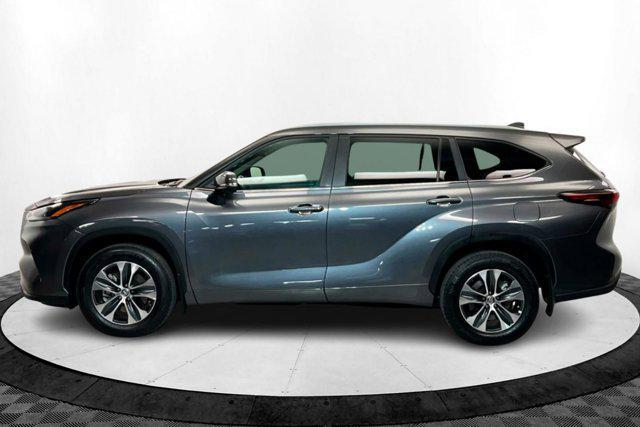 used 2024 Toyota Highlander car, priced at $42,675