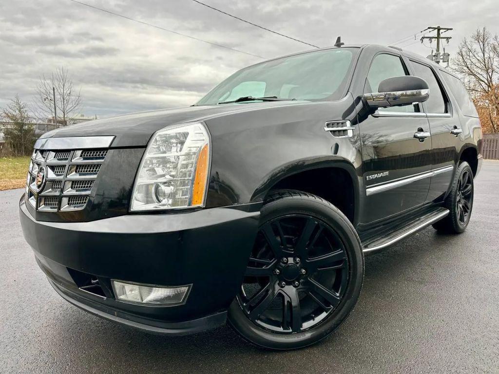 used 2014 Cadillac Escalade car, priced at $16,995