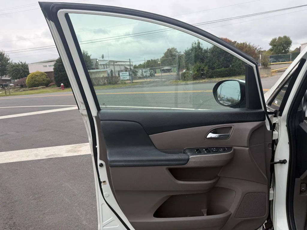 used 2014 Honda Odyssey car, priced at $10,499