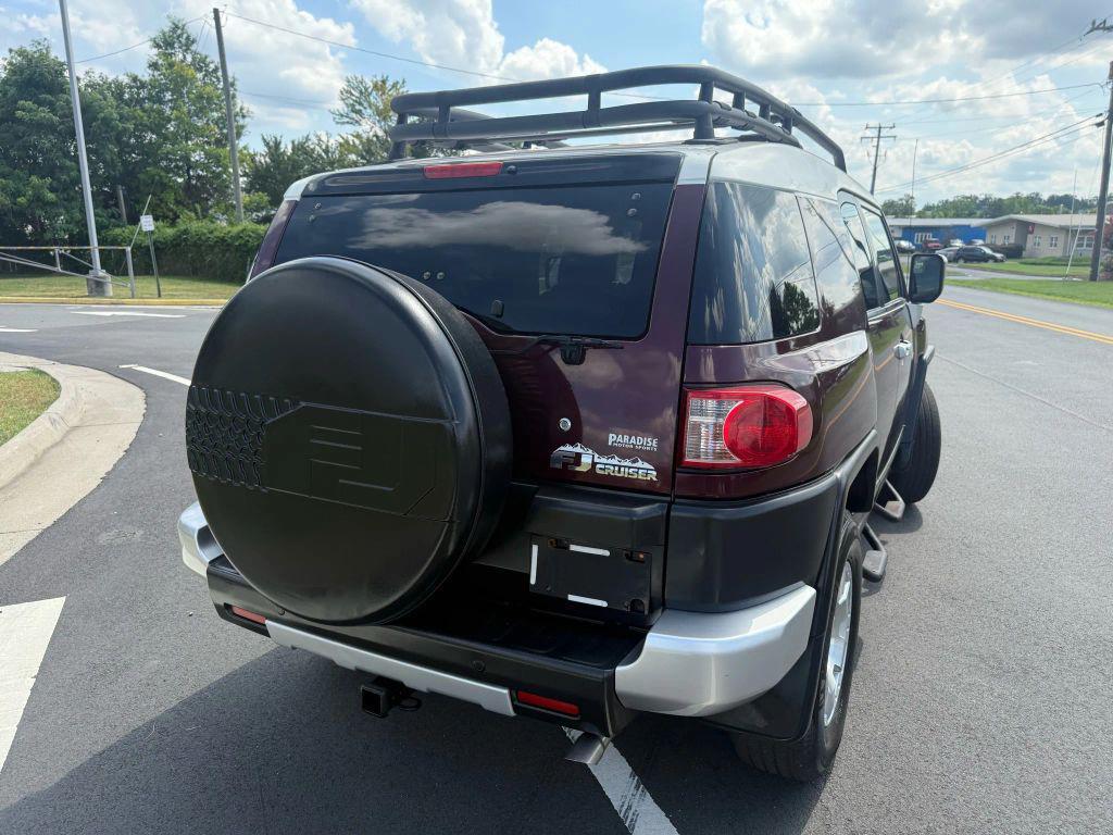 used 2007 Toyota FJ Cruiser car, priced at $12,999