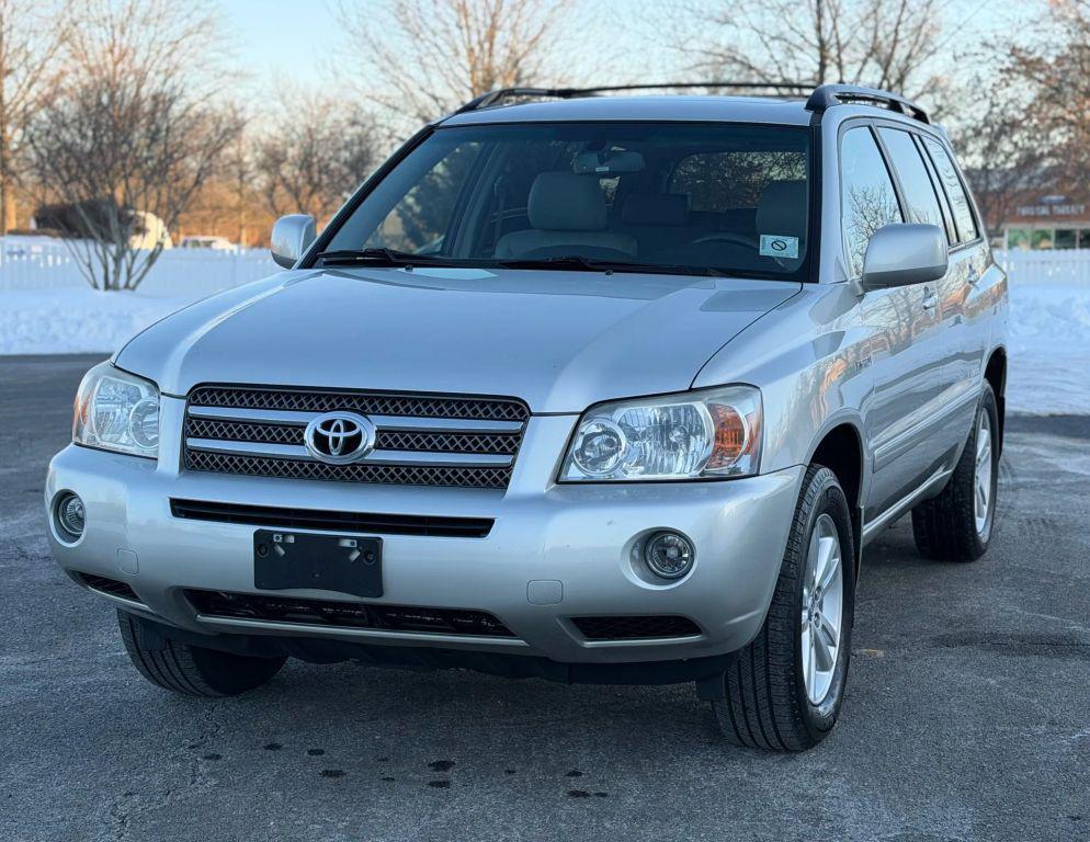 used 2006 Toyota Highlander Hybrid car, priced at $6,477