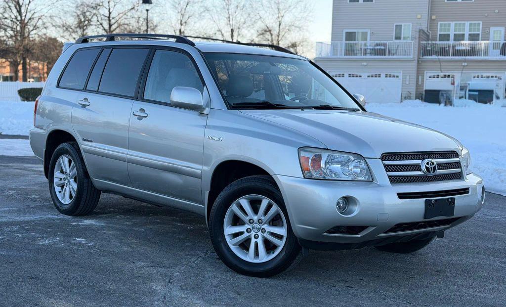 used 2006 Toyota Highlander Hybrid car, priced at $6,477