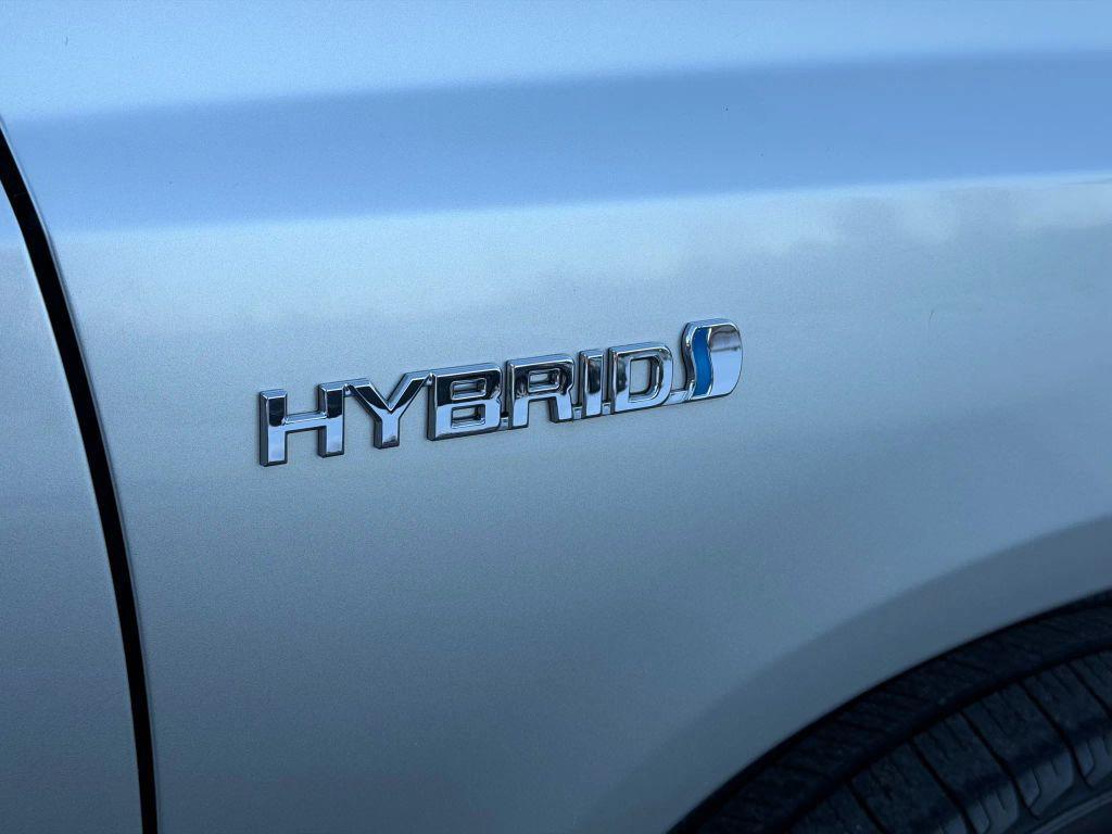 used 2006 Toyota Highlander Hybrid car, priced at $6,477