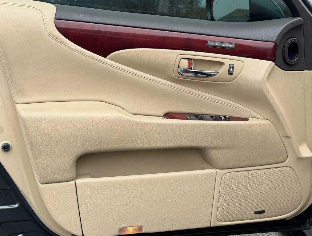 used 2007 Lexus LS 460 car, priced at $10,477