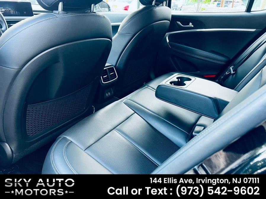 used 2025 Genesis G70 car