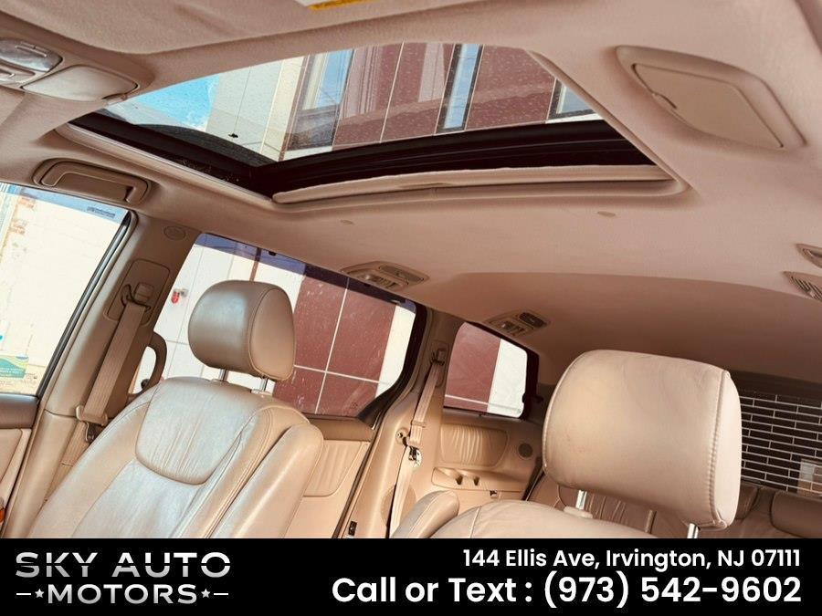 used 2007 Toyota Sienna car, priced at $5,999
