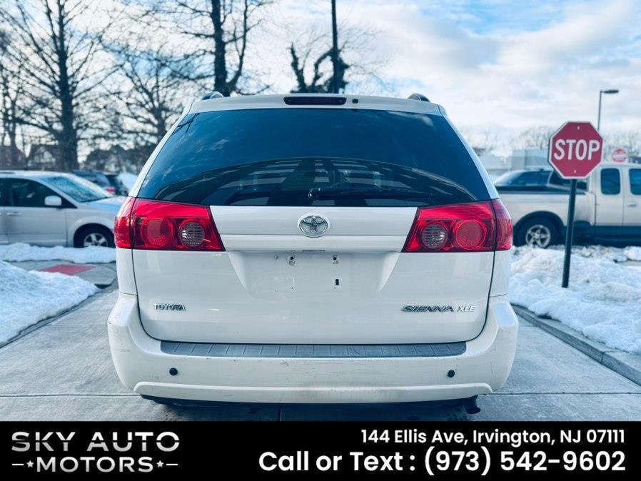 used 2007 Toyota Sienna car, priced at $5,999