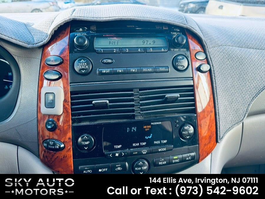 used 2007 Toyota Sienna car, priced at $5,999