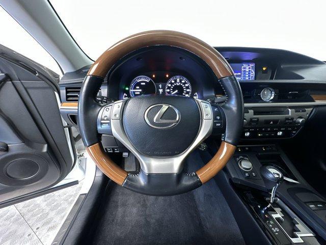 used 2013 Lexus ES 300h car, priced at $12,900