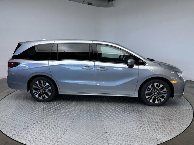 new 2026 Honda Odyssey car, priced at $49,990