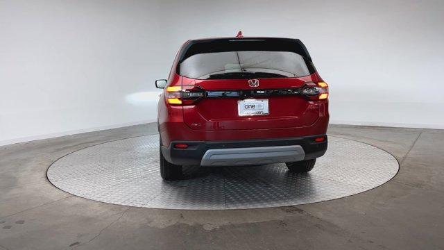 new 2025 Honda Pilot car, priced at $44,750