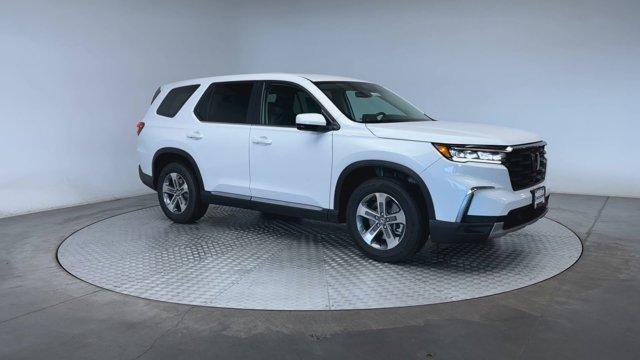new 2025 Honda Pilot car, priced at $44,850