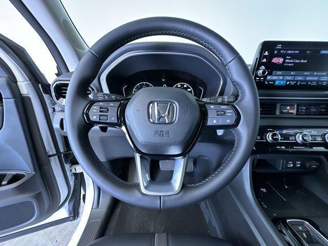 new 2025 Honda Pilot car, priced at $44,850