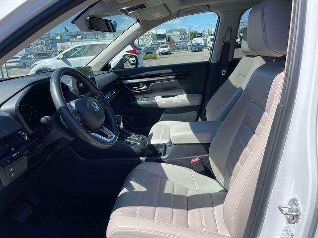 used 2023 Honda CR-V car, priced at $31,000