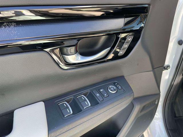 used 2023 Honda CR-V car, priced at $31,000
