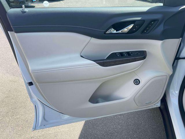 used 2022 GMC Acadia car, priced at $26,995