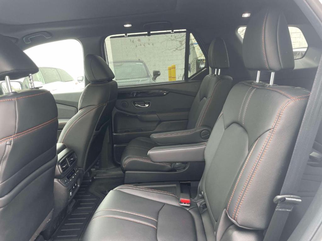 used 2026 Honda Pilot car, priced at $46,000