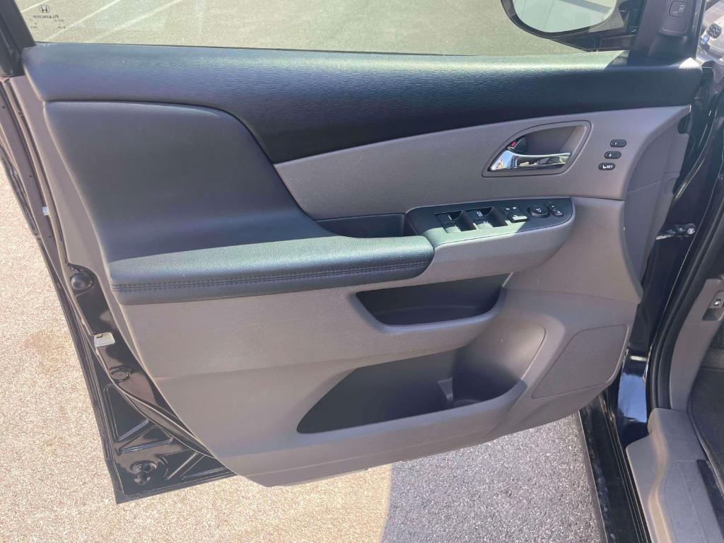 used 2014 Honda Odyssey car, priced at $17,500