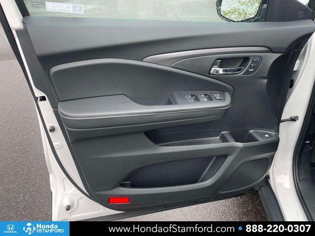 used 2025 Honda Ridgeline car, priced at $37,500